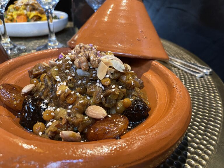 La Villa Oriana Une Immersion Dans L Art Culinaire Marocain En Plein